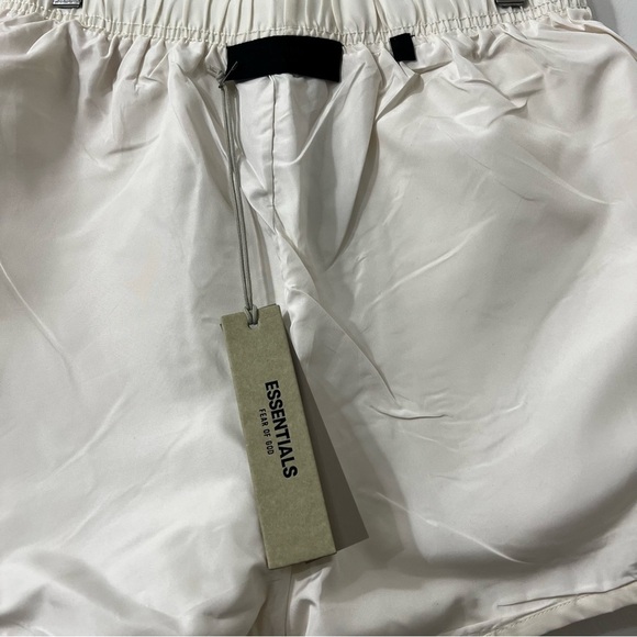 Fear of God Essentials Nylon Shorts Cloud Dancer Size XS Athleisure Streetwear - Picture 5 of 12